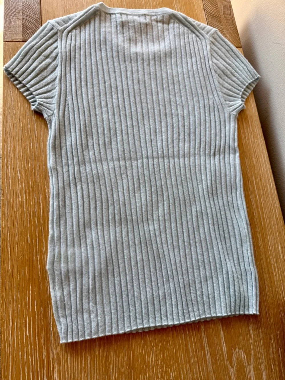 NWT J. CREW Women’s New ribbed featherweight 100% cashmere T-shirt Fresh Air S - Picture 6 of 16